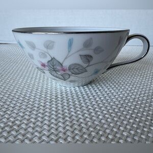 Vintage Tea Cup Contour Maybelle Japan